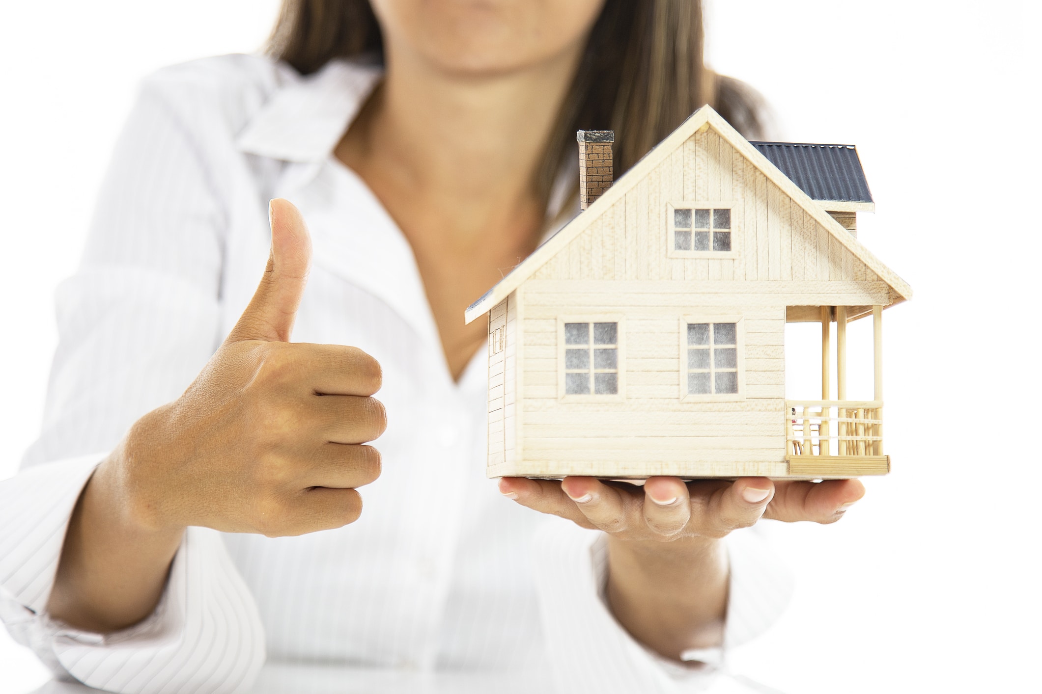 Comparaison des prix moyens d’une assurance habitation : Quelles garanties, tarifs et critères prendre en compte ?