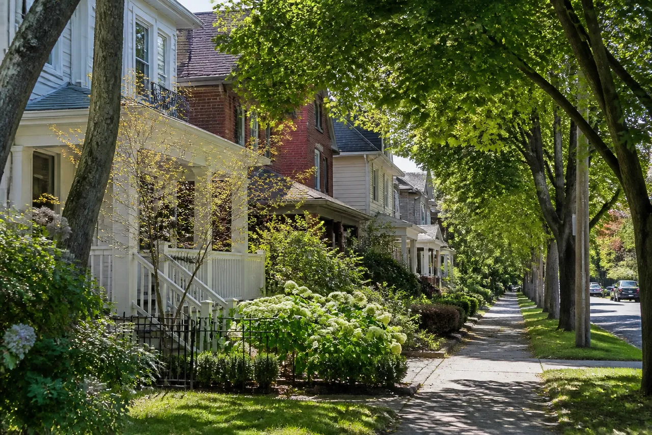Quartier verdoyant à Rueil-Malmaison, idéal pour les familles