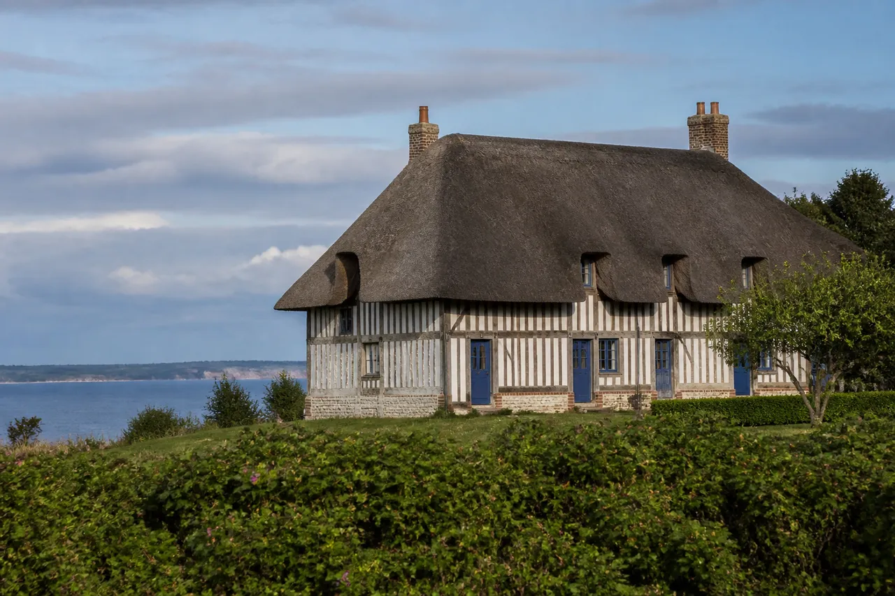 Maison normande en bord de mer dans le Calvados